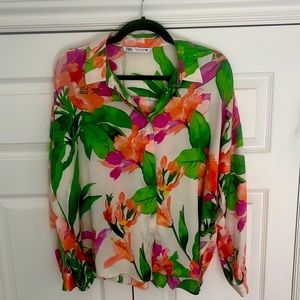 Blouse, bright and colourful!